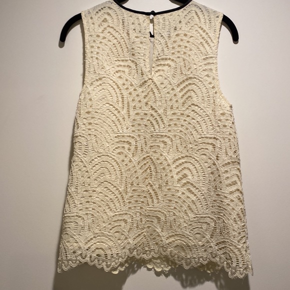 Lace top - Picture 2 of 10